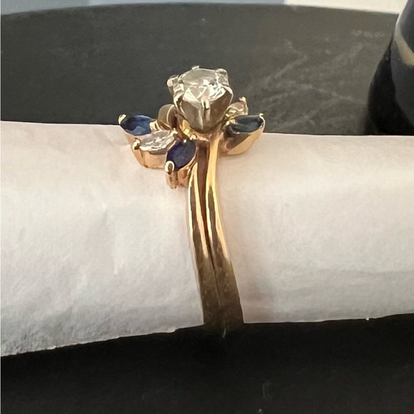 Diamond & Sapphire Wedding Set set in 14 Carat Gold. Size 6-1/2 - Picture 3 of 7